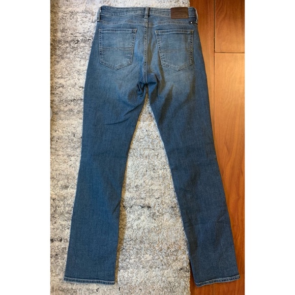 Free with purchase over $30 / Lucky Brand Jeans Mid Rise Sweet Straight Size 28 - Picture 2 of 8